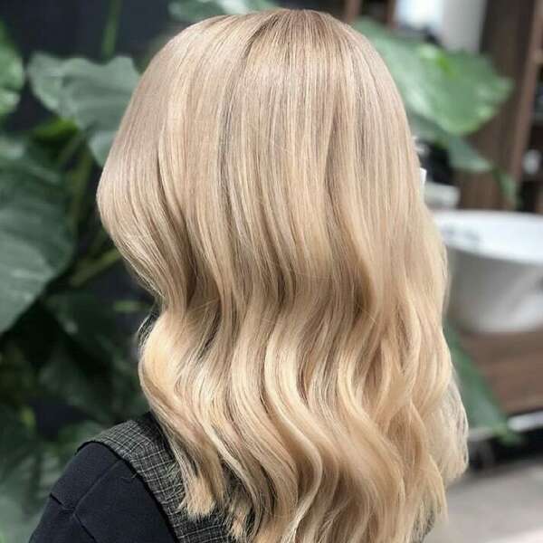 Honeyblonde eiehair